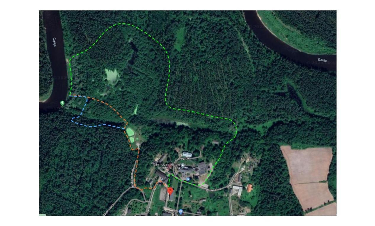 Ozolu Gatve 2- No Cesim 7 Km Apartment Jānamuiža Bagian luar foto